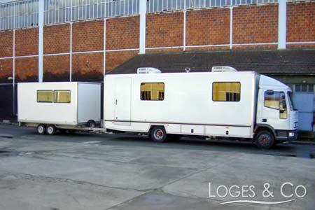 Camion remorque Loges mobiles Loges and Co Paris